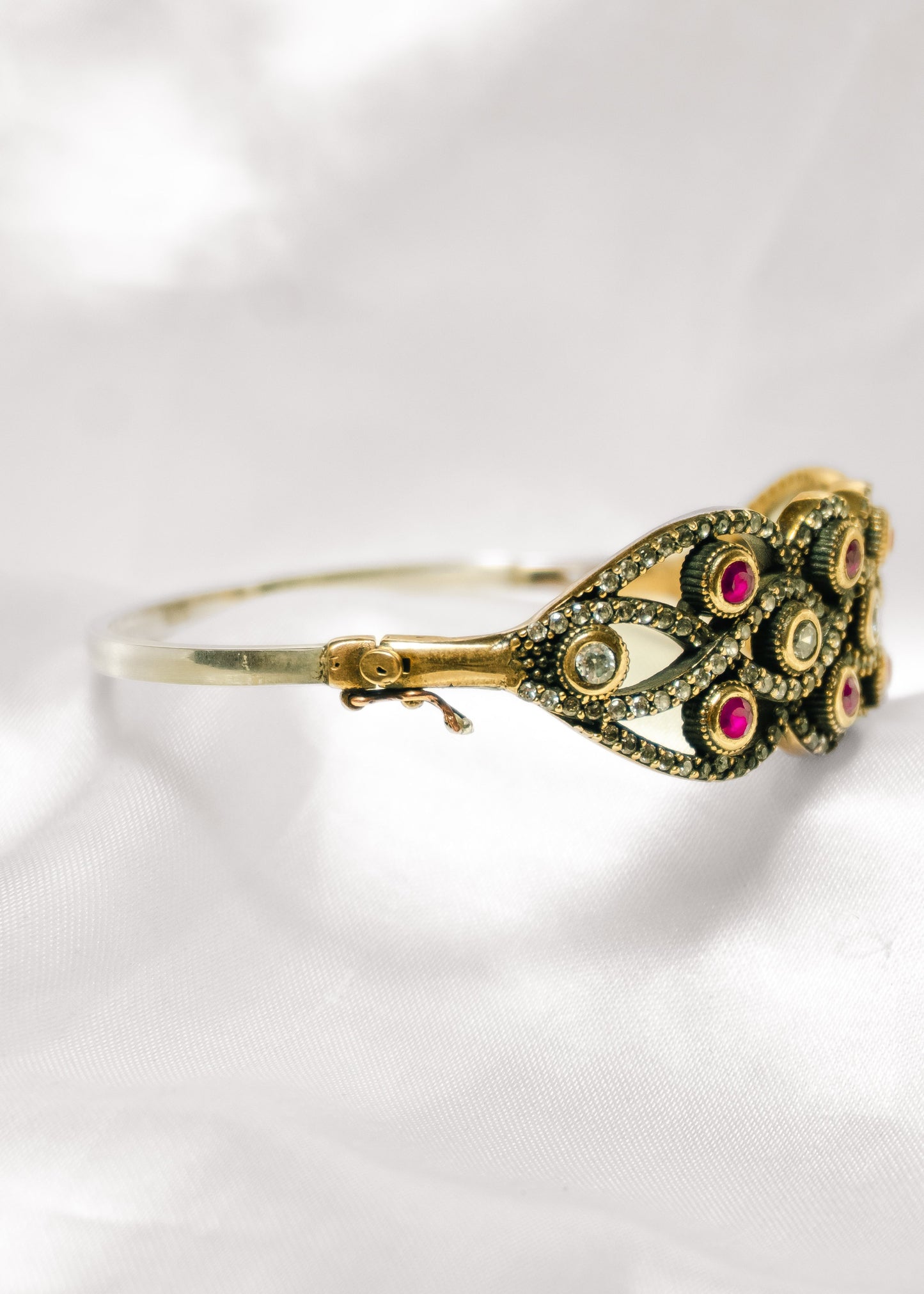 Heritage Ruby – 925 Sterling Silver