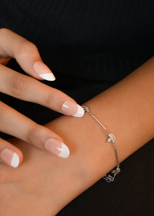 Leaf Whisper- 925 Sterling Silver