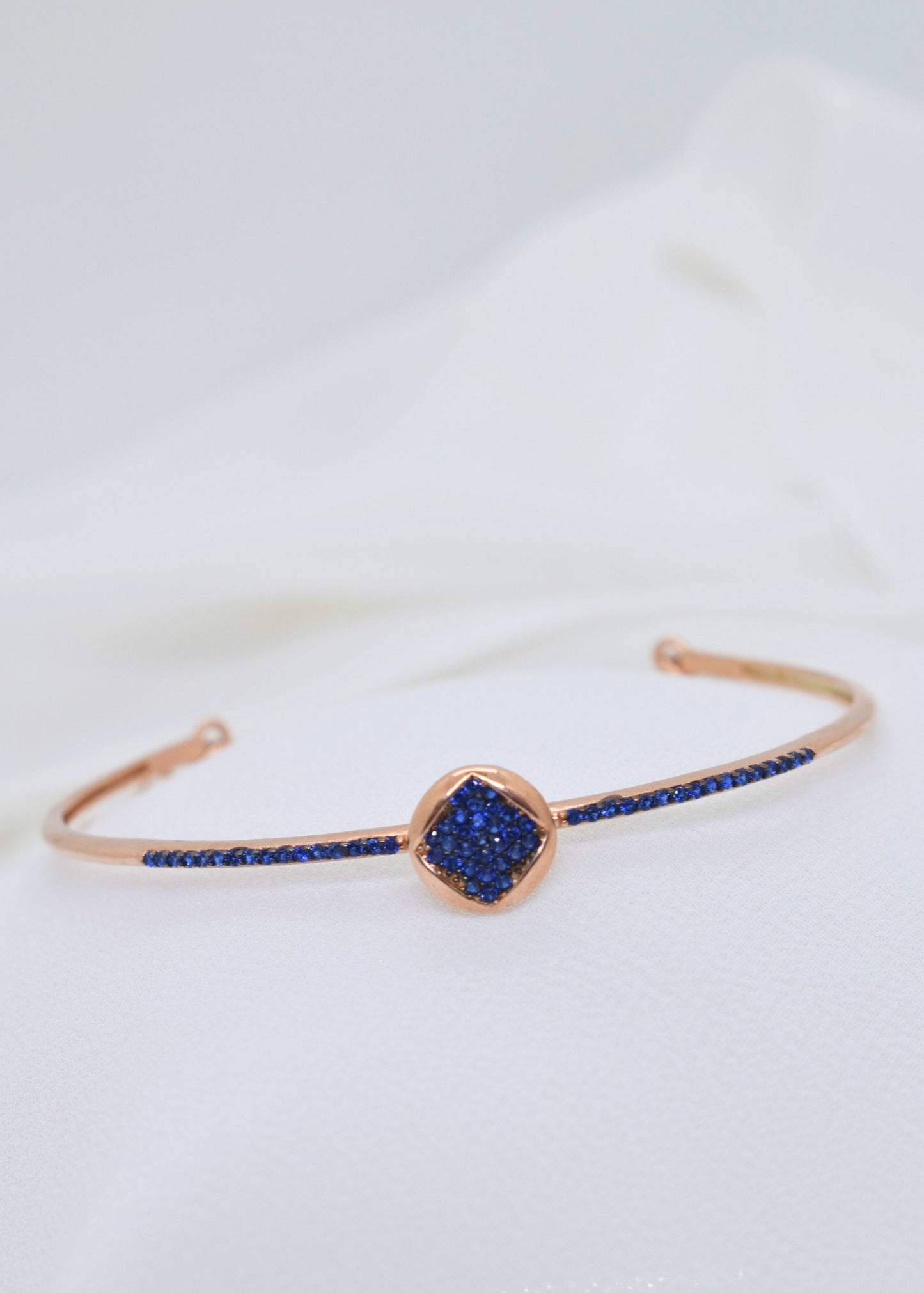 Sapphire Shine – 925 Sterling Silver