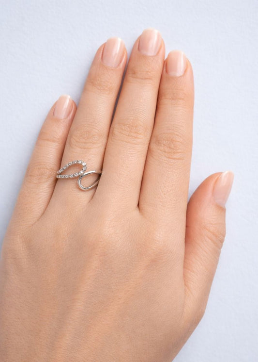 Eterna Flow–925 Sterling Silver